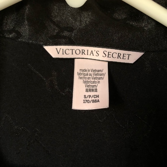 💎2 for $10 Victoria secret long sleeve pj top - Picture 3 of 4